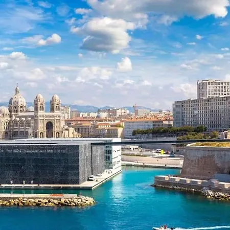 Apartment Climatise + Terrasse Marseille