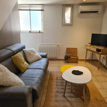 Climatise + Terrasse Apartment *